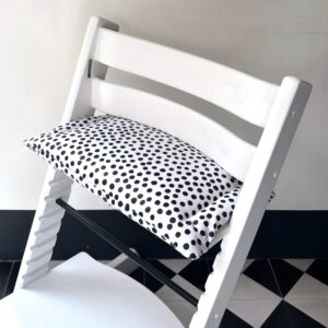 Dots zwart wit gecoat zitkussen tripp trapp